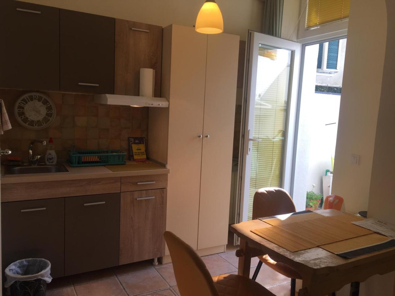 בלגרד Crown Street Garden Studio מראה חיצוני תמונה